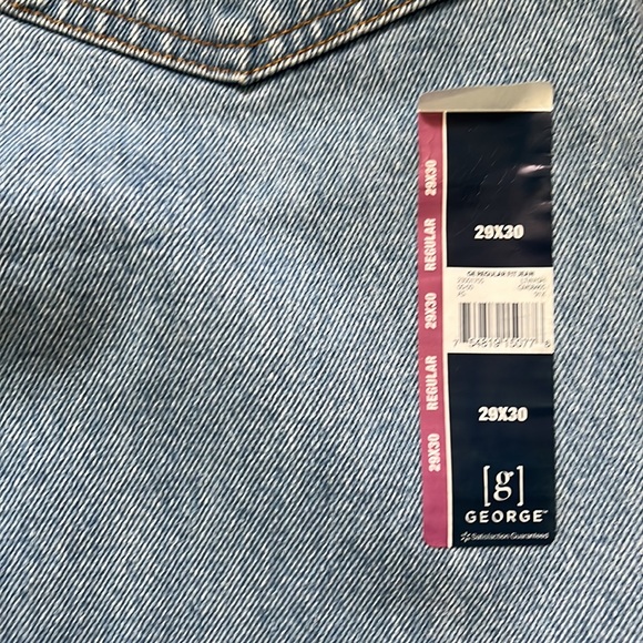 George Jeans - Picture 8 of 13